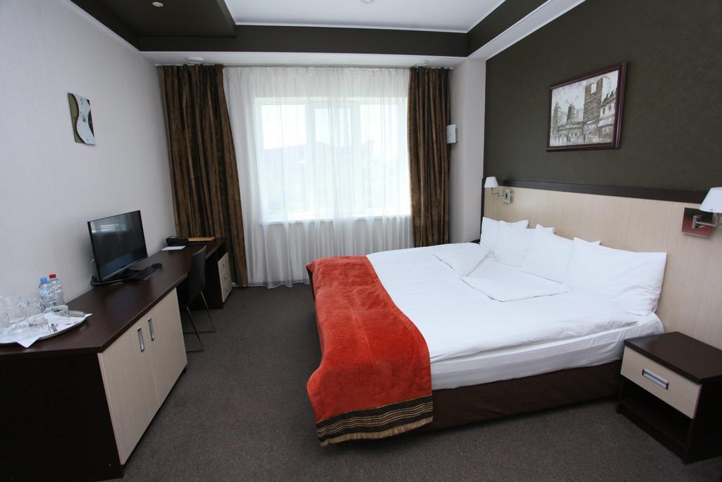 Premier Hotel Krasnodar Esterno foto